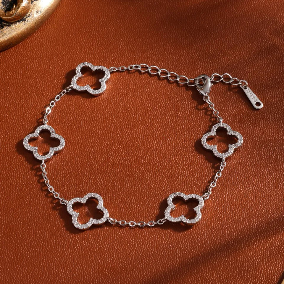 Juego de 4 Pulseras de Lujo Chapadas En Oro