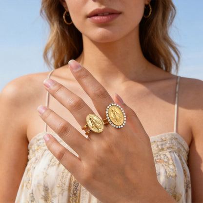 Anillo Ajustable de Nuestra Señora Chapado en Oro