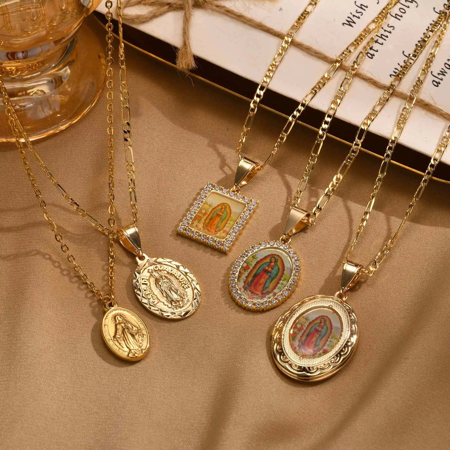 Collar de la Virgen de Guadalupe Chapado en Oro
