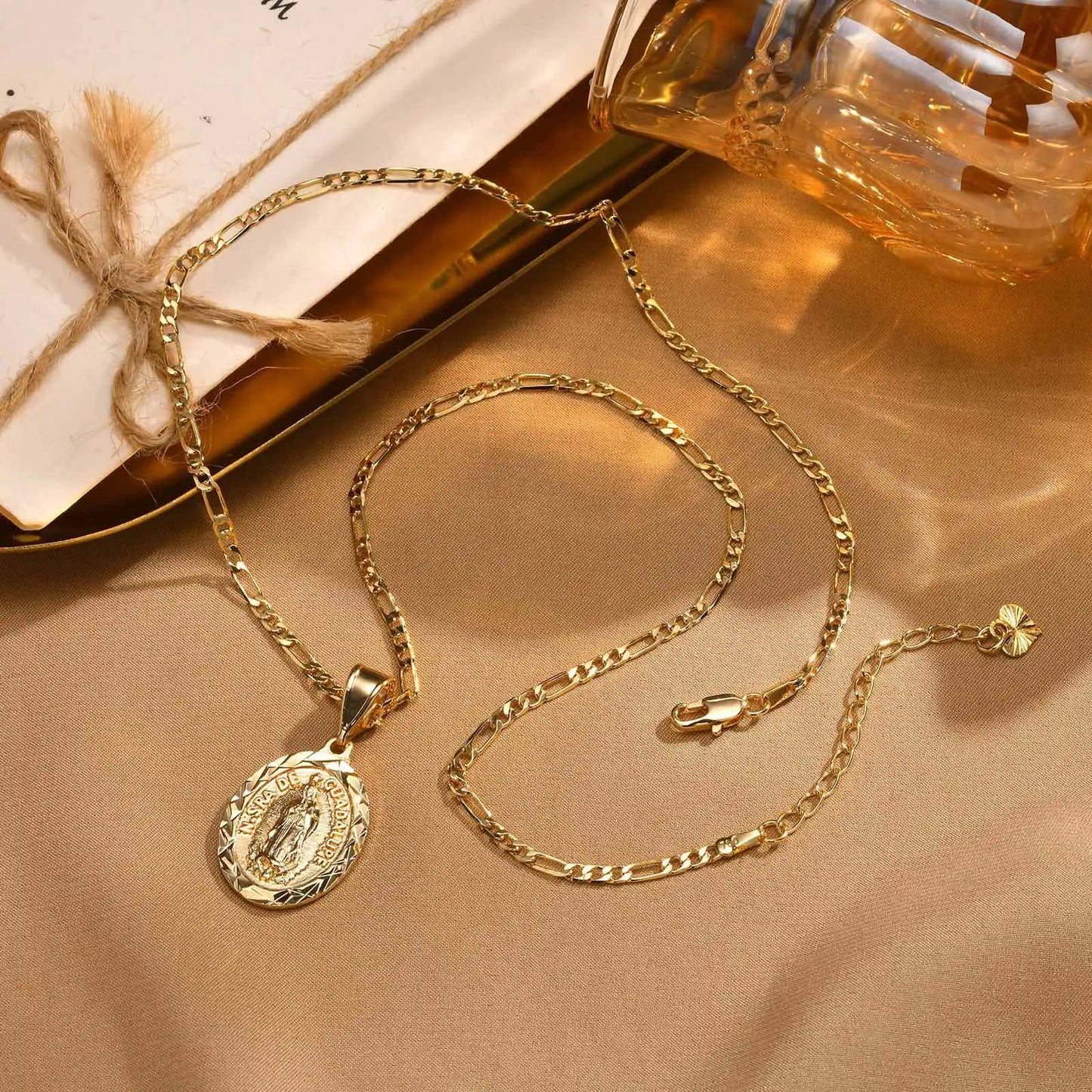 Collar de la Virgen de Guadalupe Chapado en Oro
