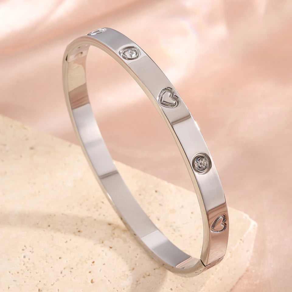Juego de 2 Pulseras Con Forma de Corazón Chapadas En Oro