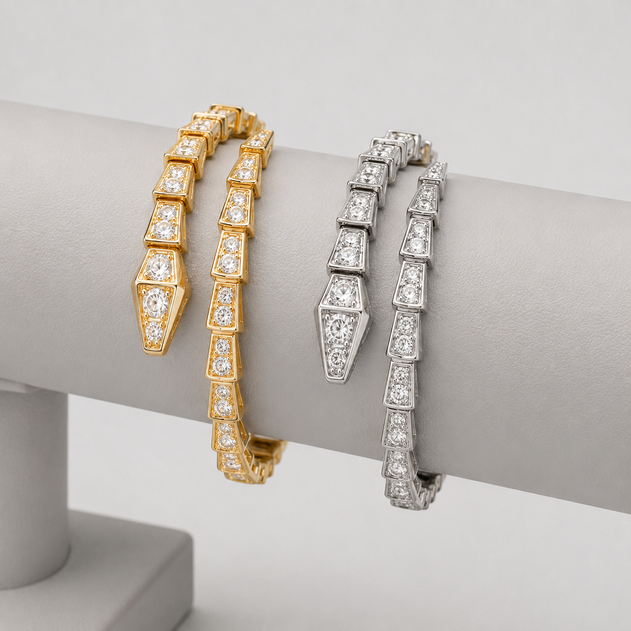 Magnífica Pulsera de Serpiente Con Incrustaciones de Piedras