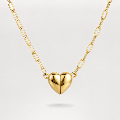 Collar Para Mujer de Corazón Magnético Bañado en Oro
