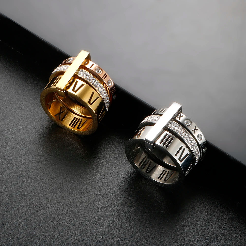 Anillo de Triple Banda Con Números Romanos Chapado en Oro