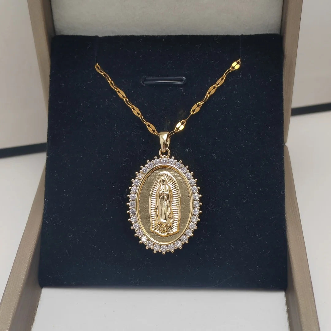 Collar de La Virgen de Guadalupe Chapado en Oro