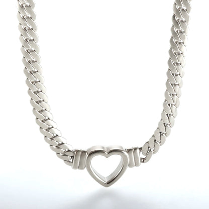 Gargantilla Minimalista Con Forma de Corazón Chapada En Oro