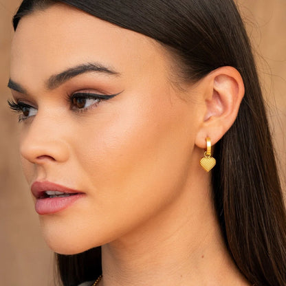 Pendientes de Aro Love Chapados en Oro
