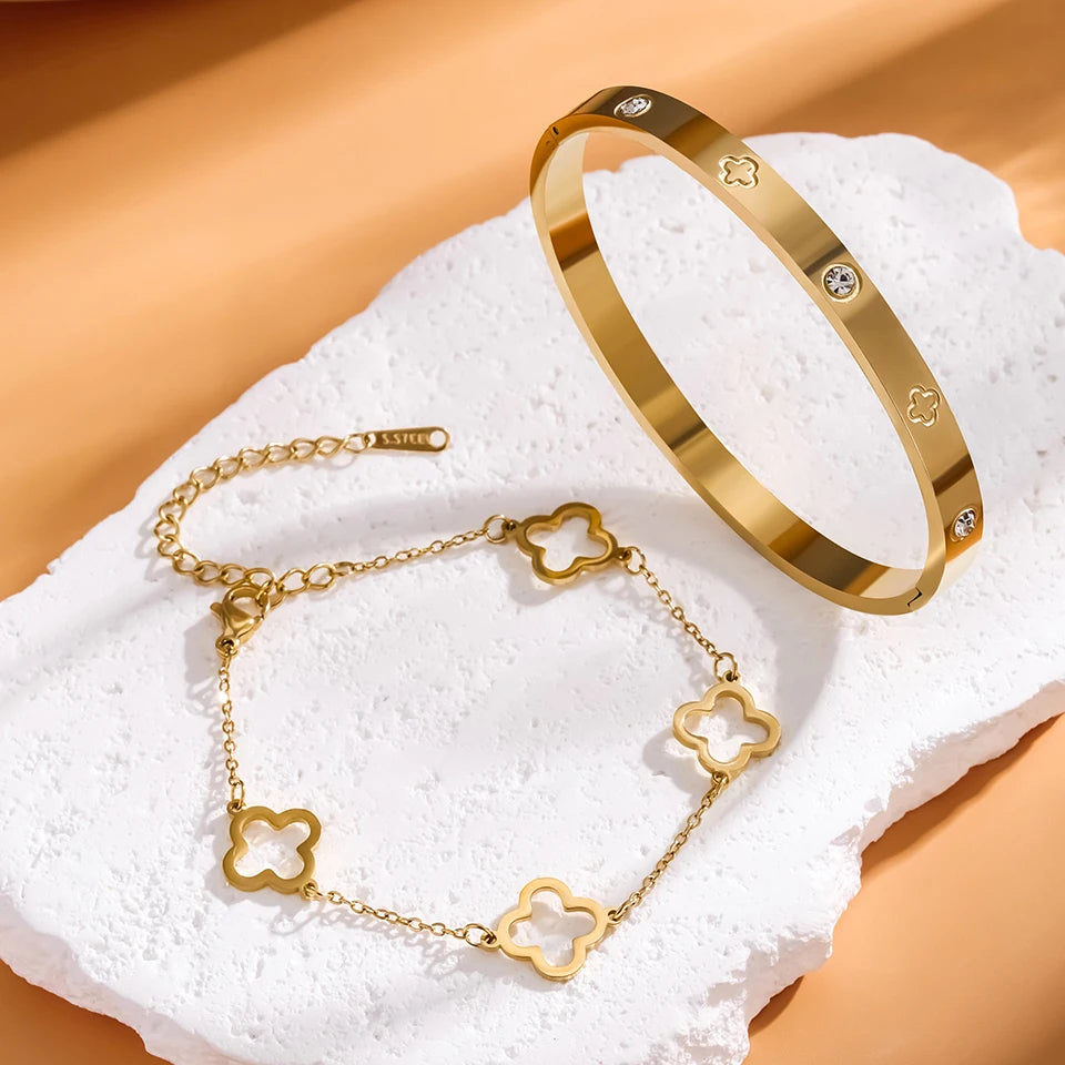 Juego de 3 Pulseras de Trébol de La Suerte Chapadas En Oro