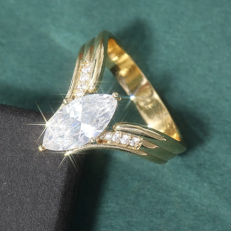 Anillo Bañado en Oro Elizabeth